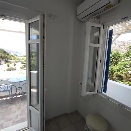 Le Grand Bleu Гостевой дом