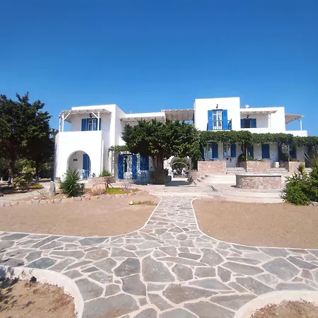 Le Grand Bleu Guest house *