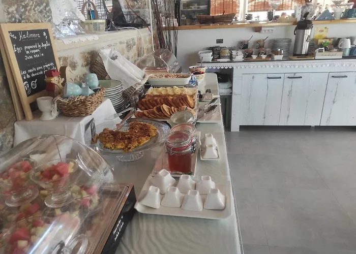 Le Grand Bleu Konukevi 4*